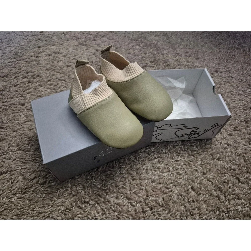 Stonz baby boy leather moccasins size 12-18 months